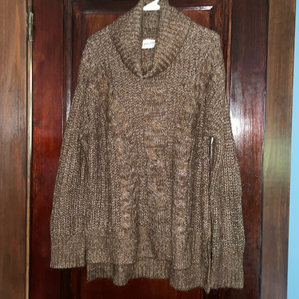 Universal Threads XL cowl neck sweater